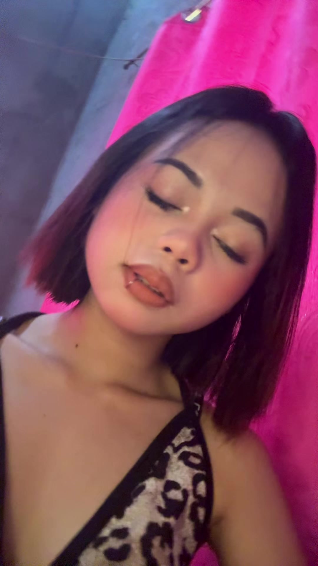 @angela