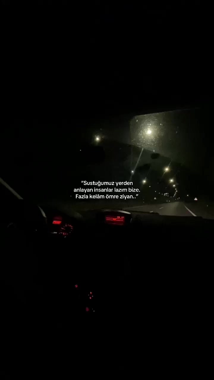 @𝒩