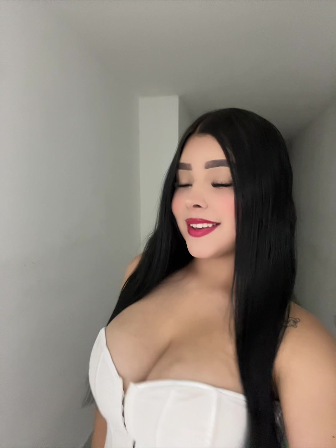 @Sofiaᥫ᭡🐦&zwj;🔥