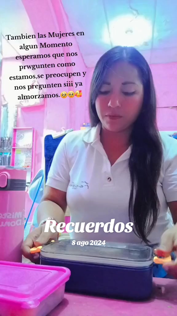 @CAMILA FLORES