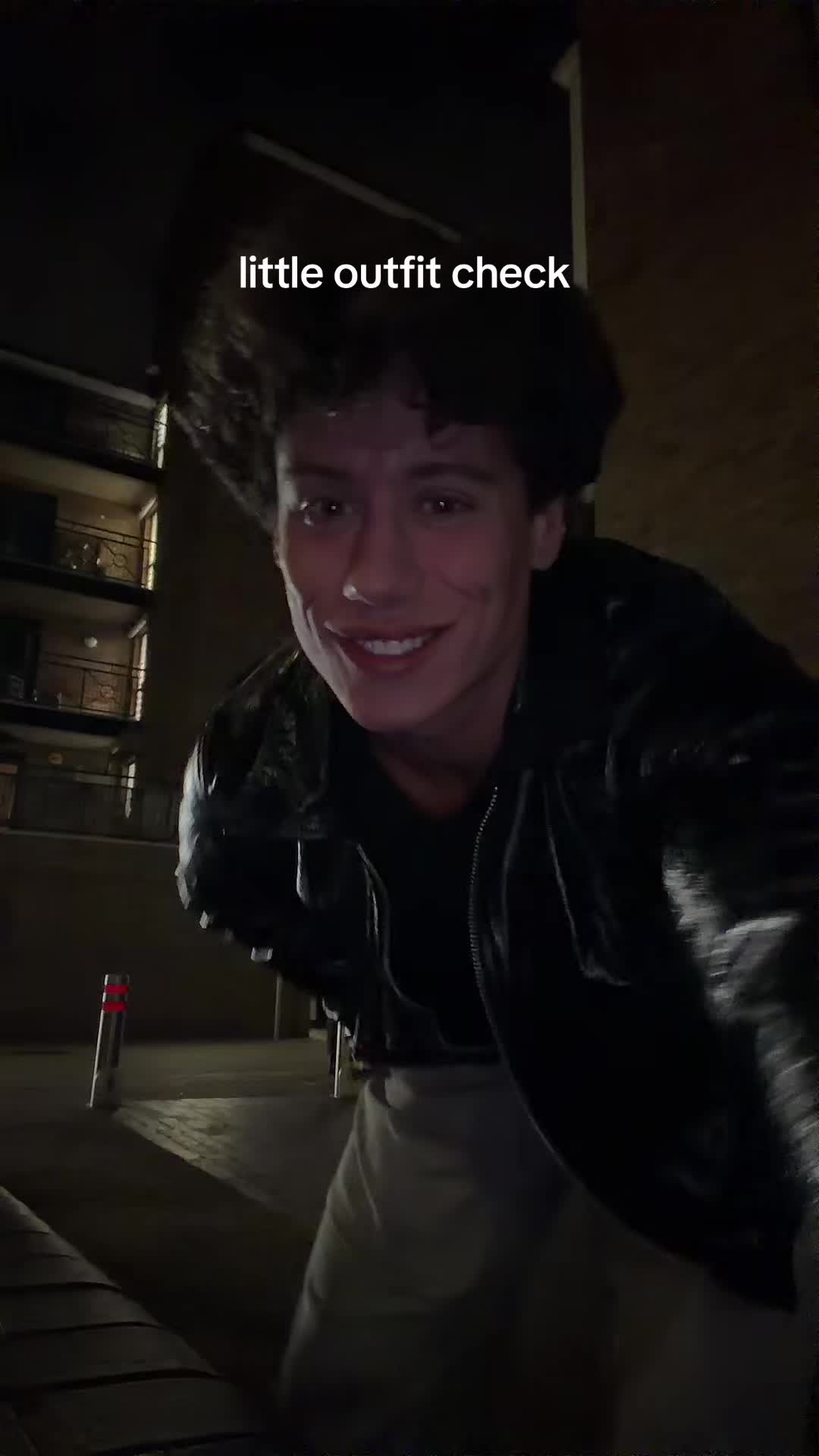 @itsvlett
