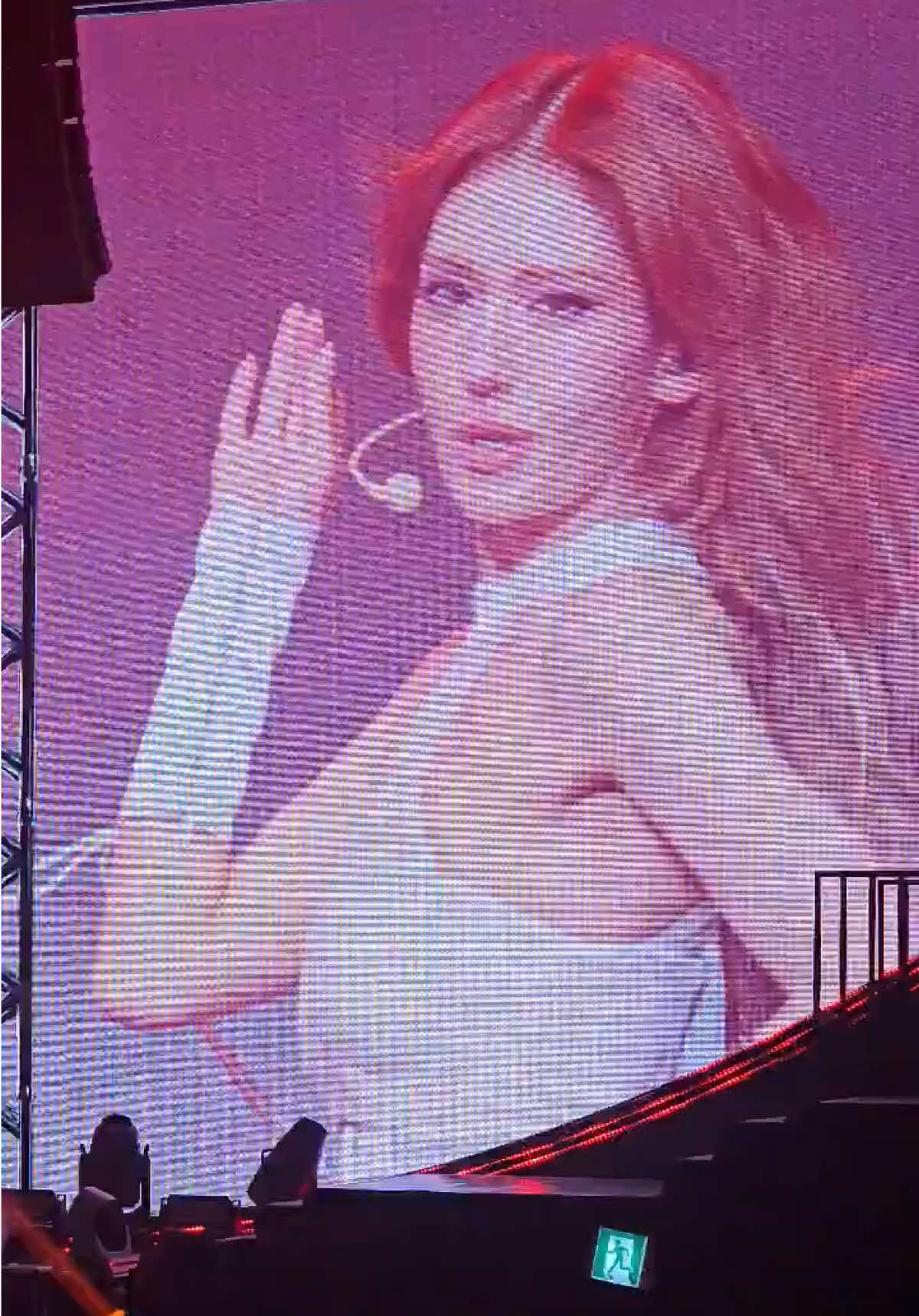 @I.O.I News