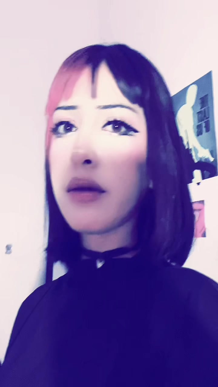 @lil_.pika