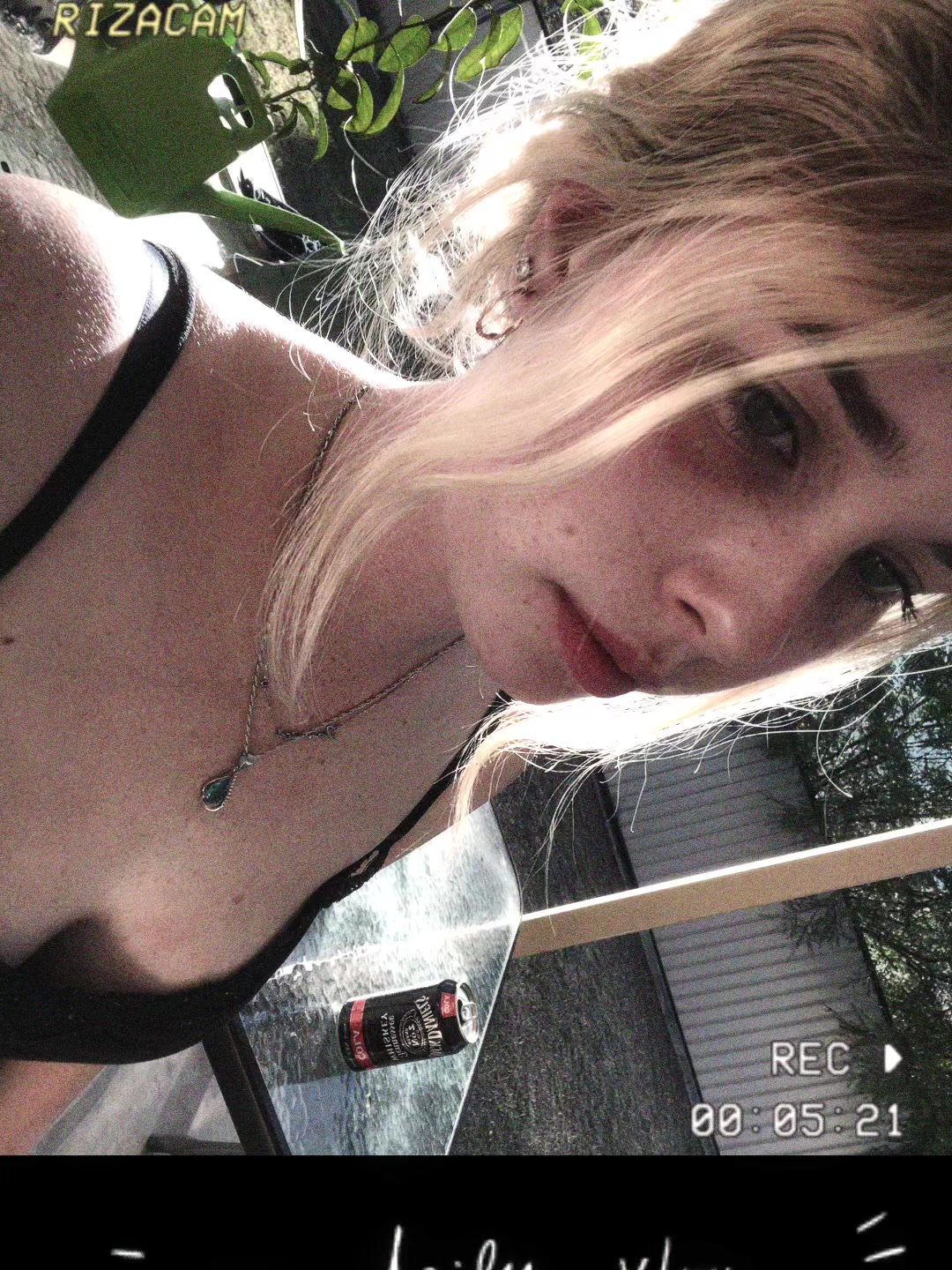 @️
