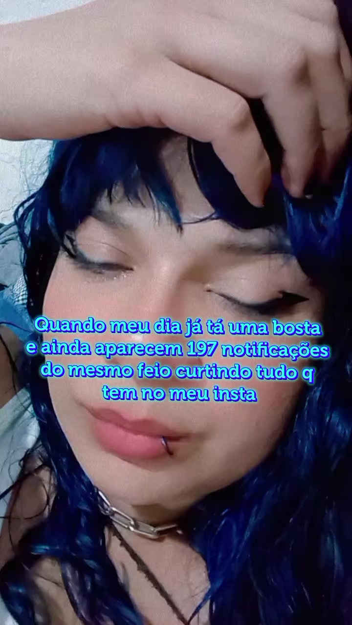 @Tainá
