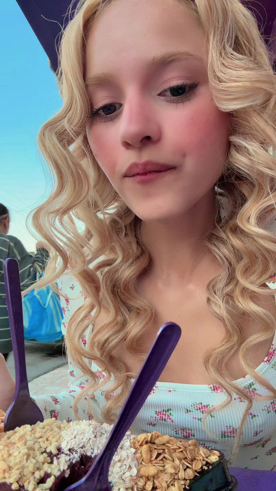 @tayslane._