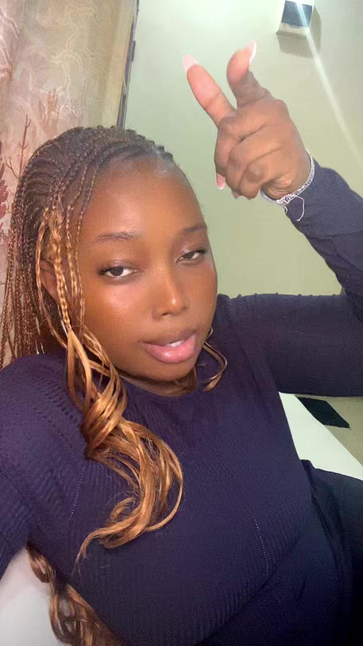 @Hot🥵 Queen👸🏾