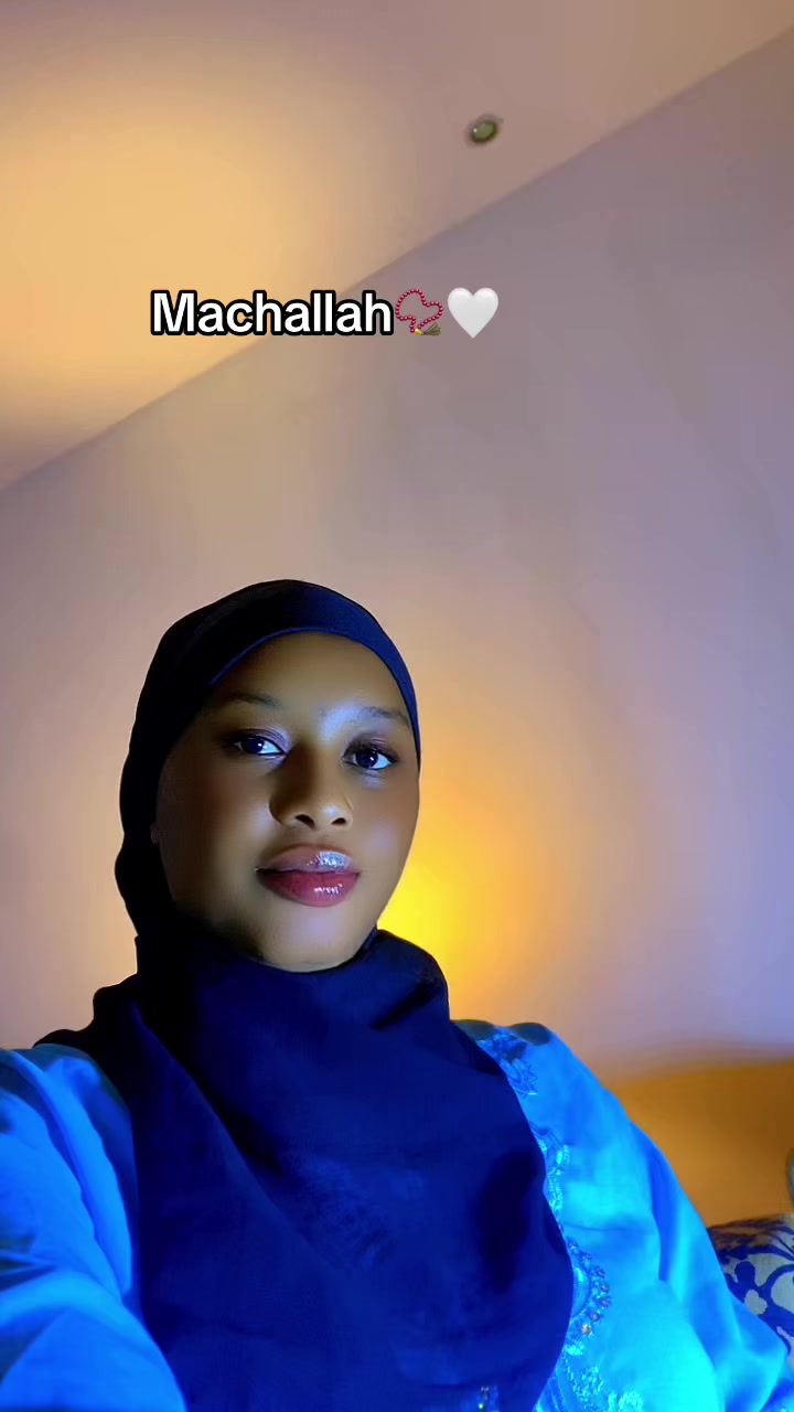 @Awinha👸🇬🇼