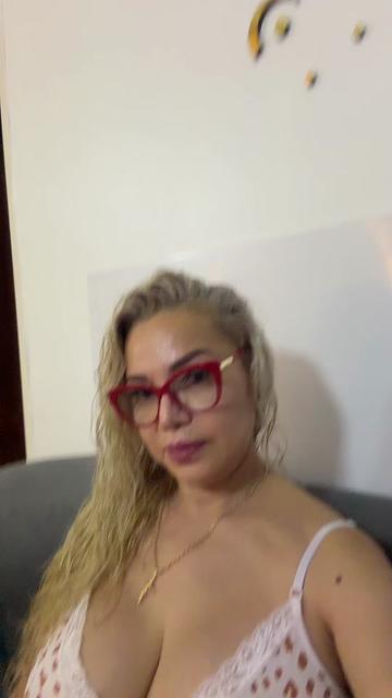 @Crizalida Matute OF 🦋