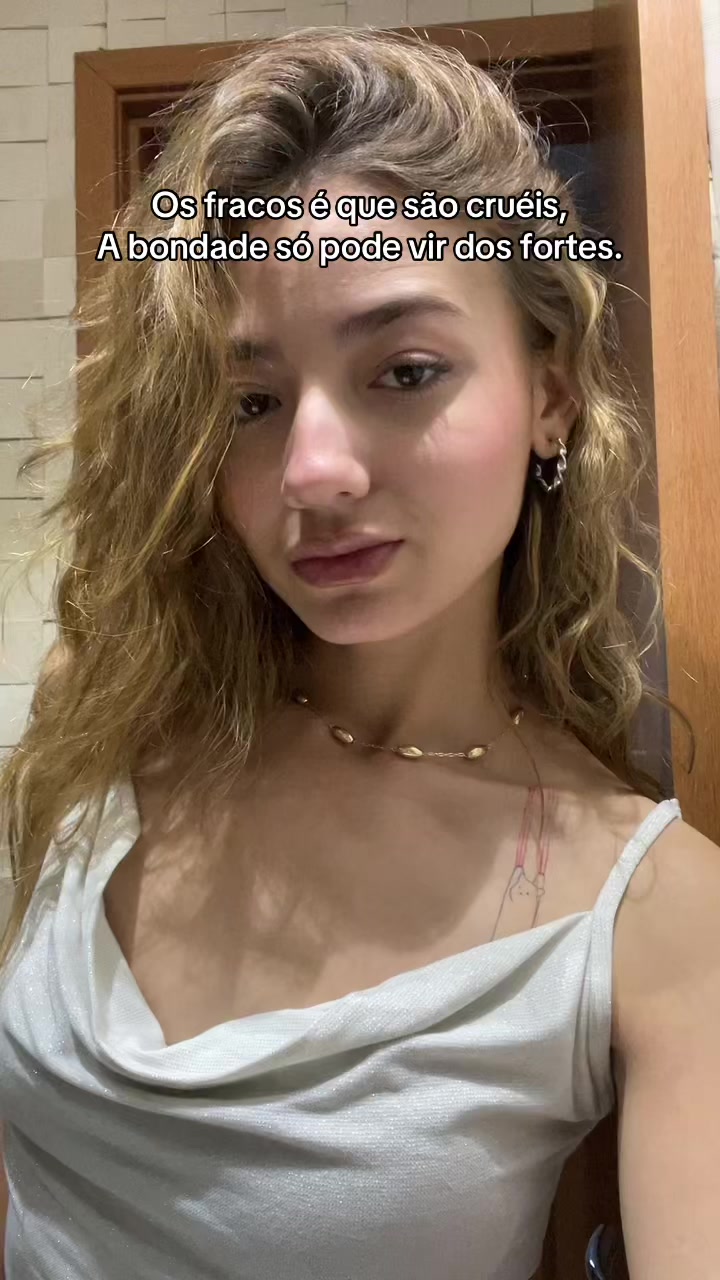 @Giovanna Agatha18