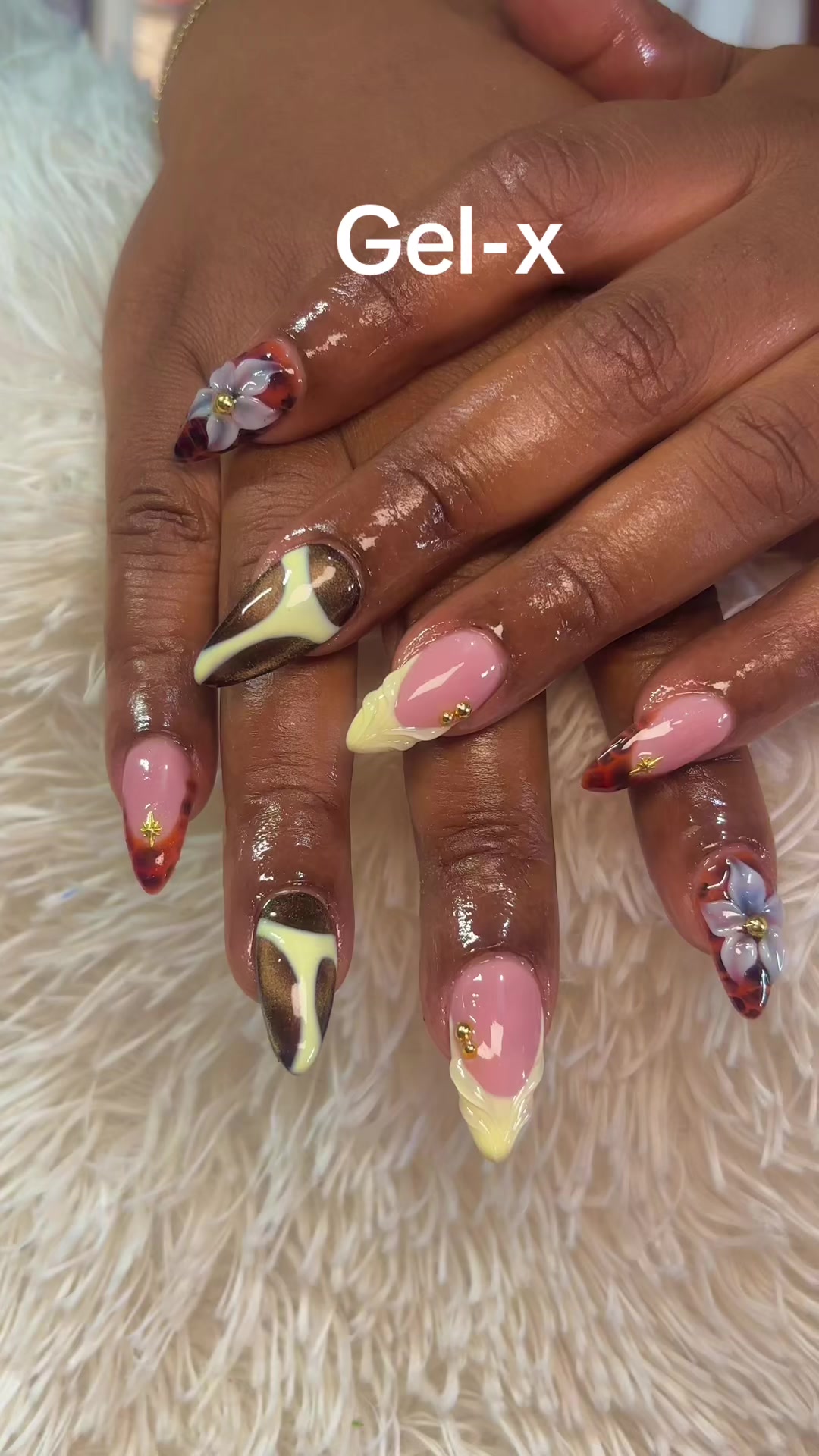 @Nicky the nail artist