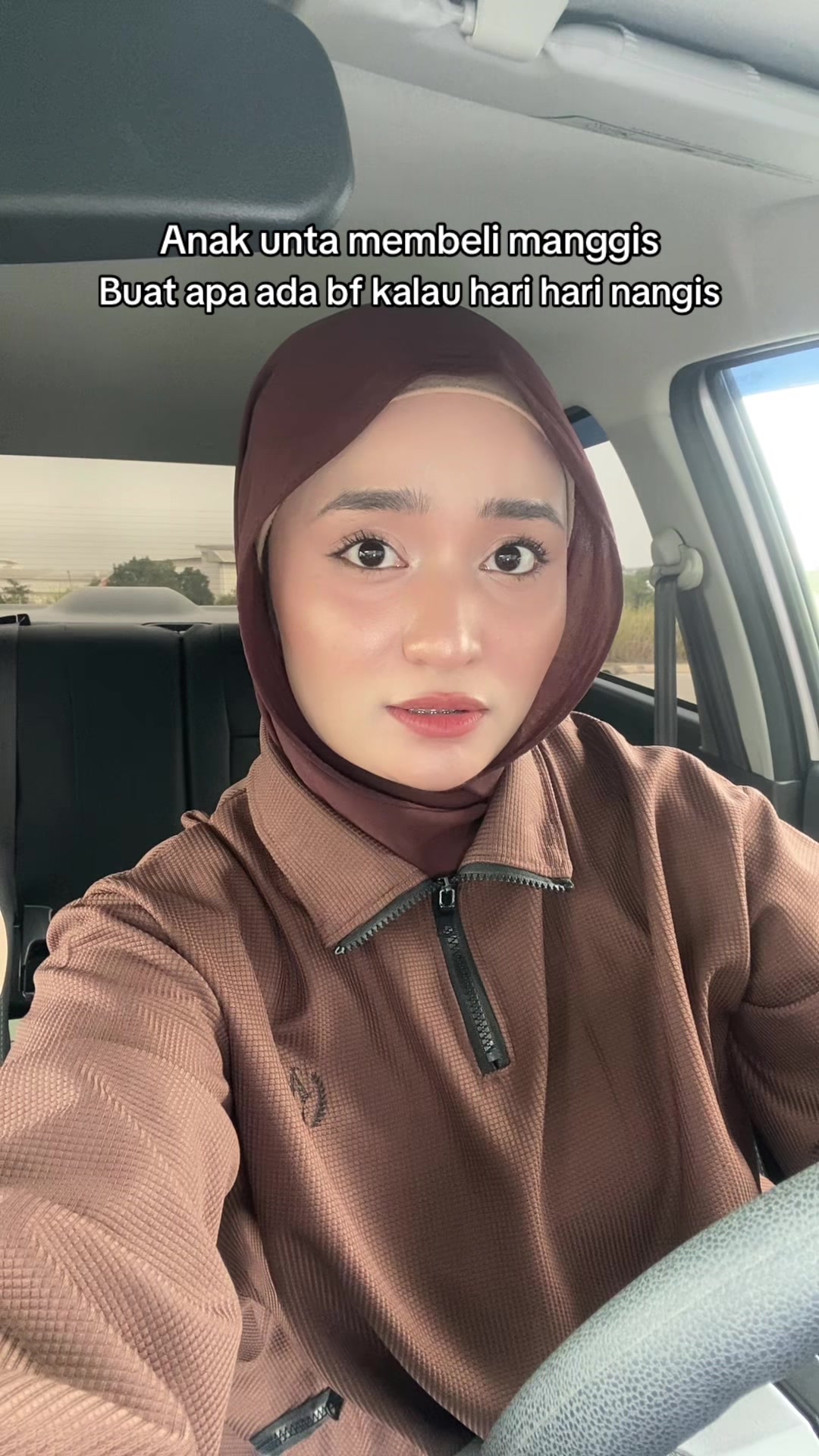 @nikmazliena