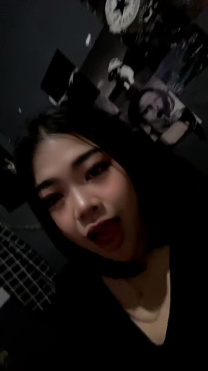 @Angelabells
