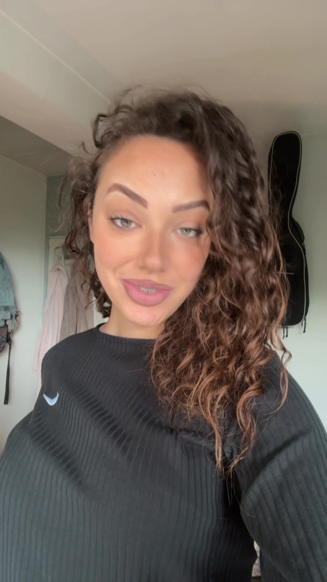 @isidora
