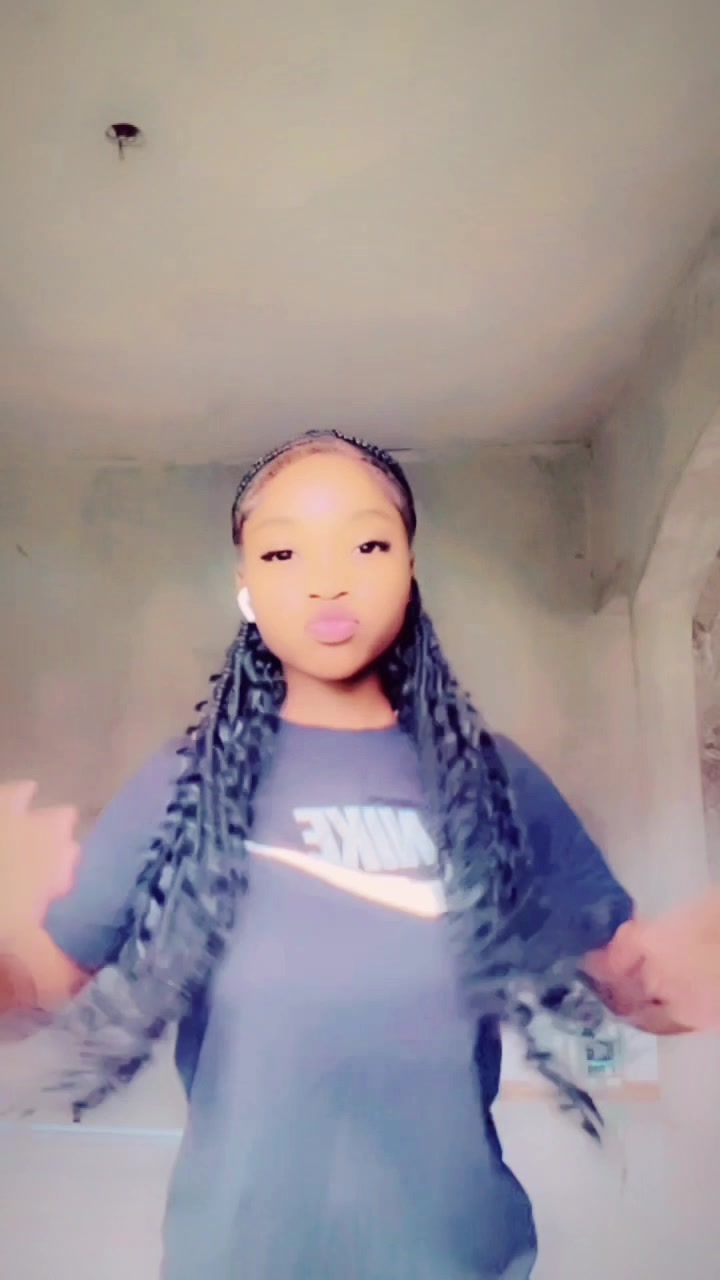 @Nique/Content Creator 🤍