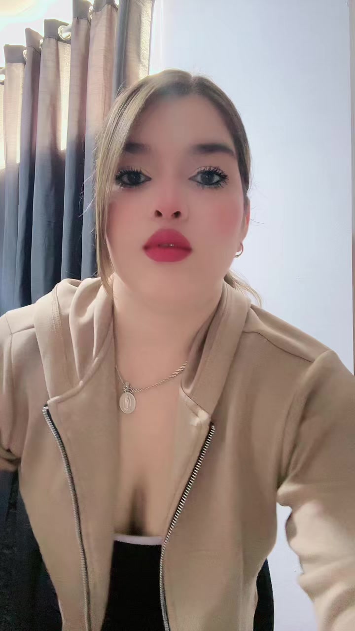 @María