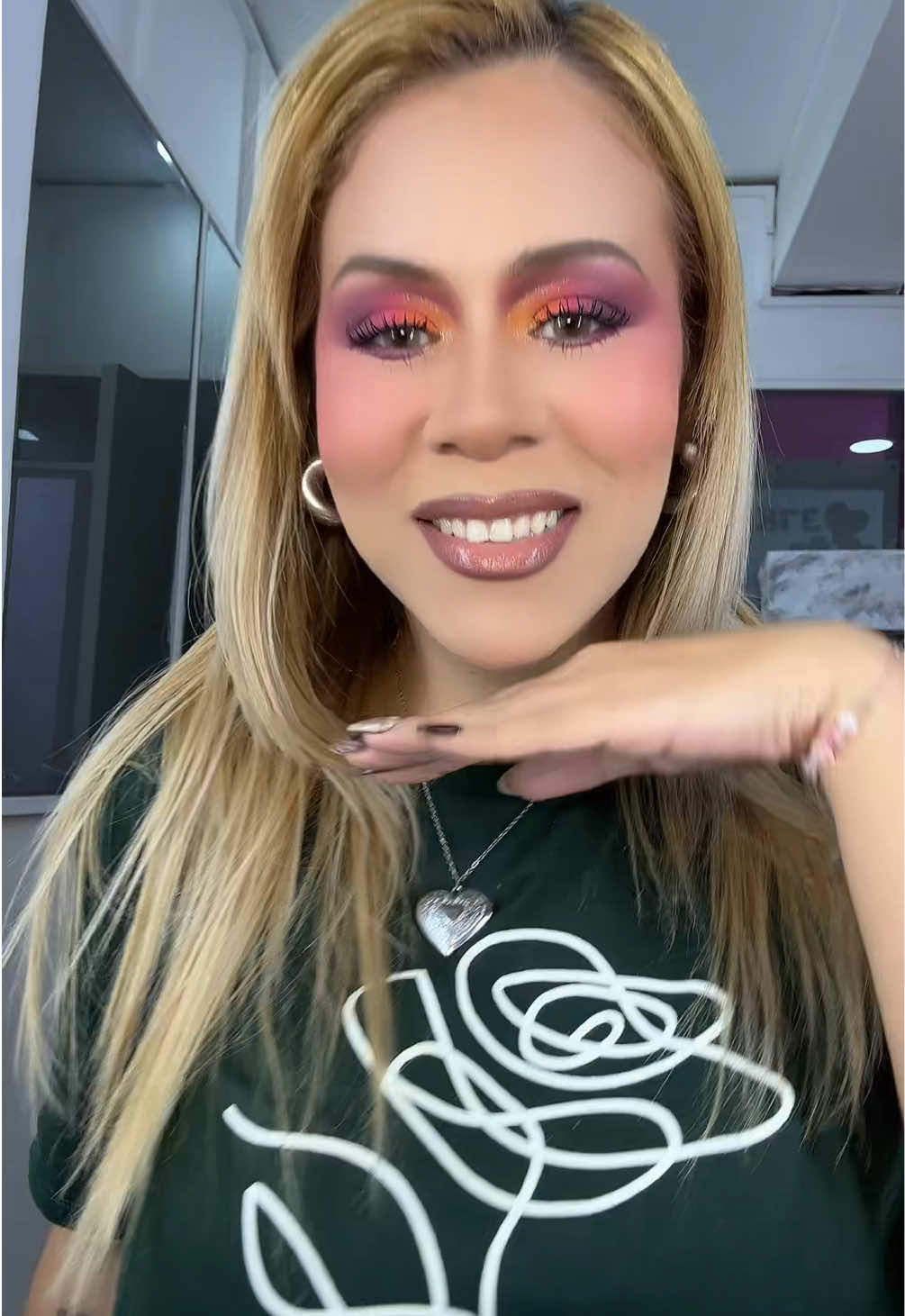 @Saday//Makeup//Dancer//UGC
