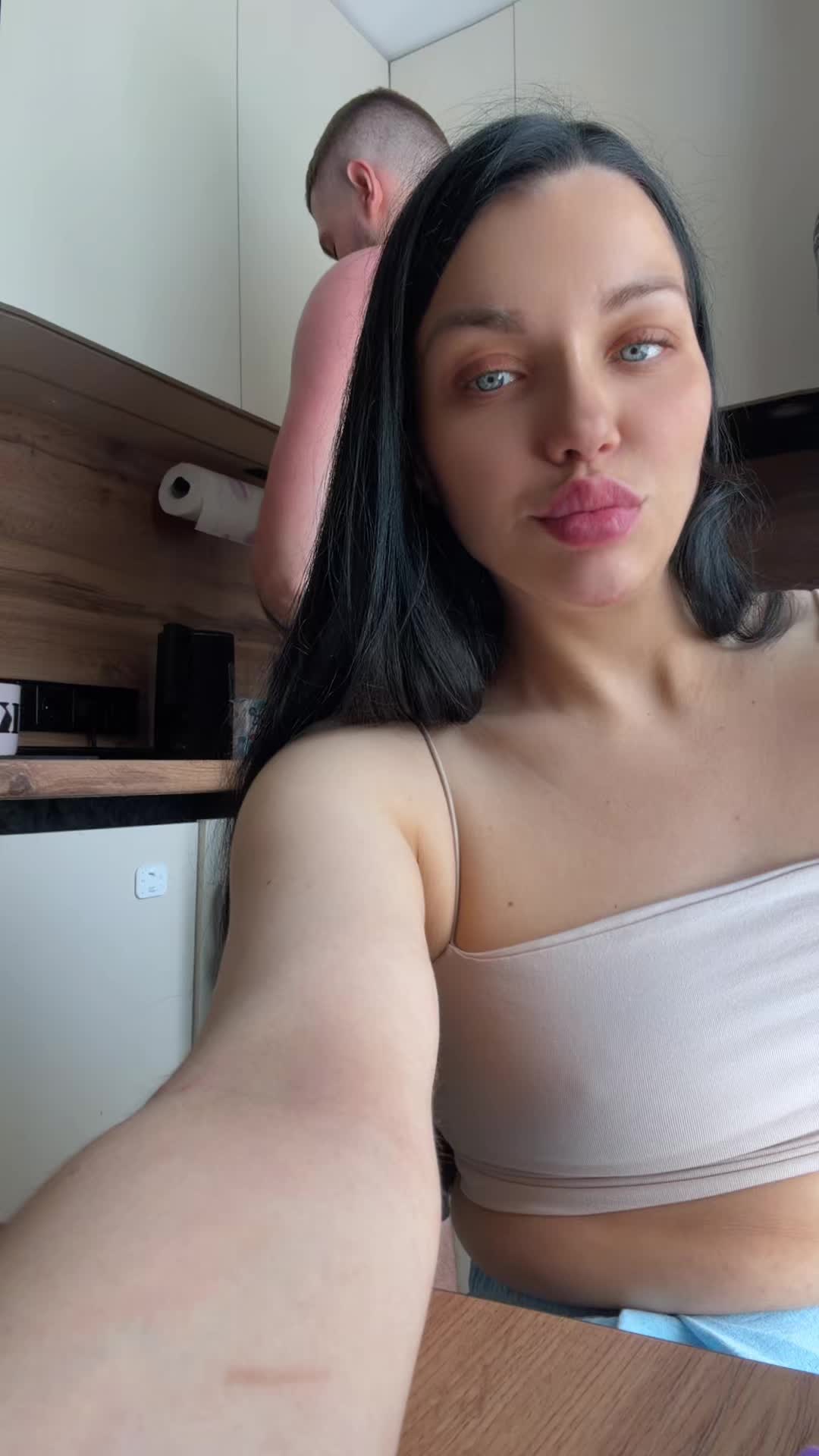 @Anna Varta