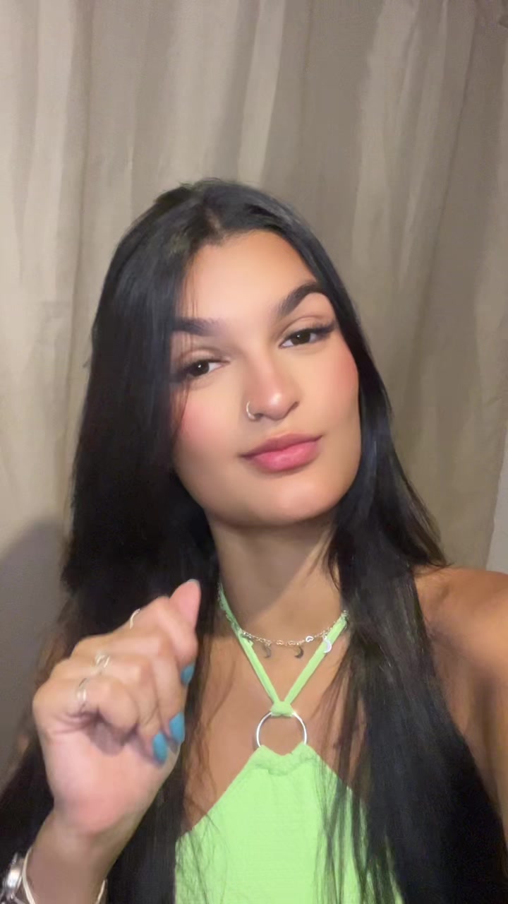 @Nicollyboina