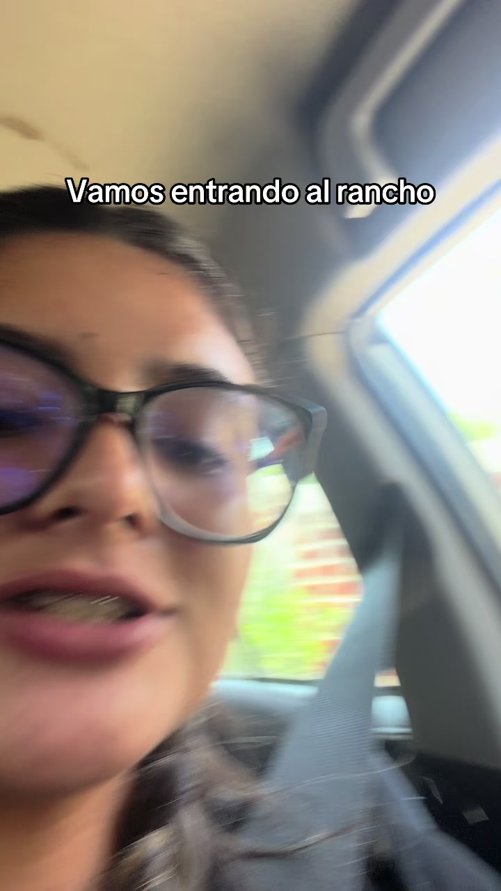 @liz_alvarez42