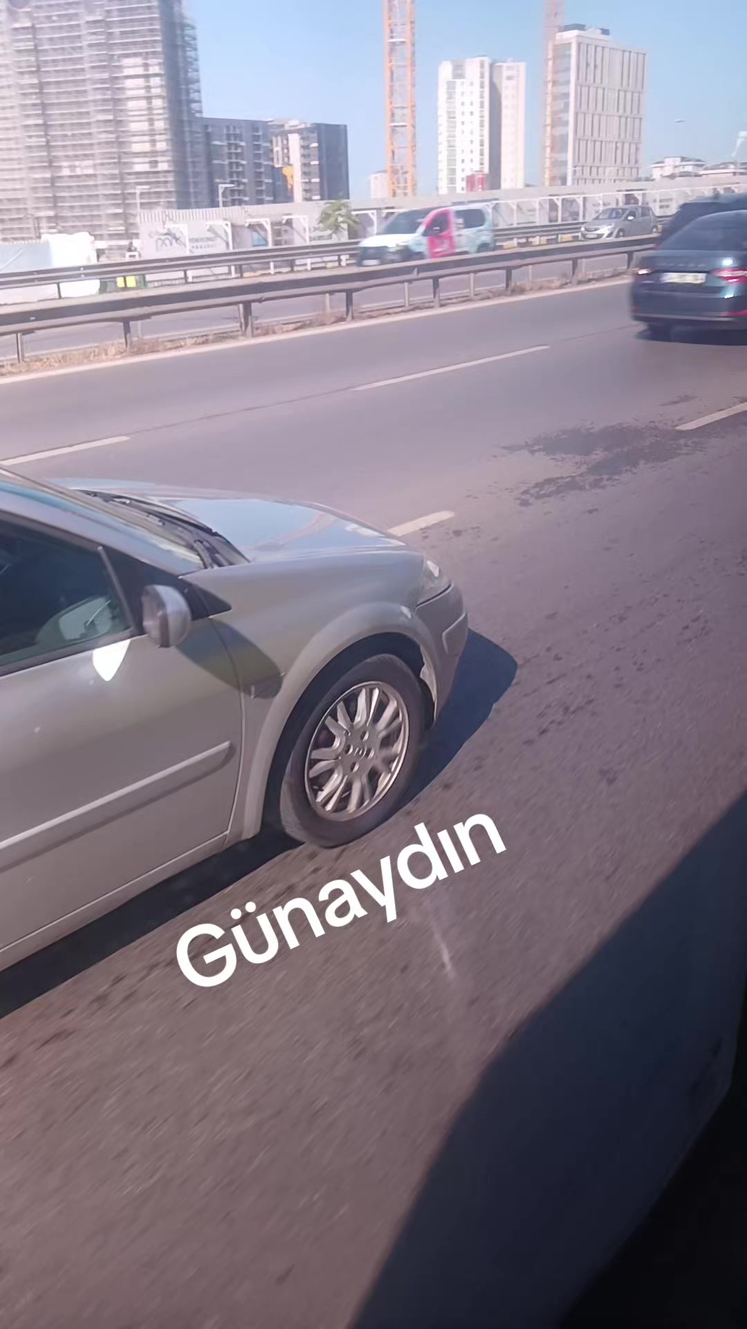 @mav&icirc;ş