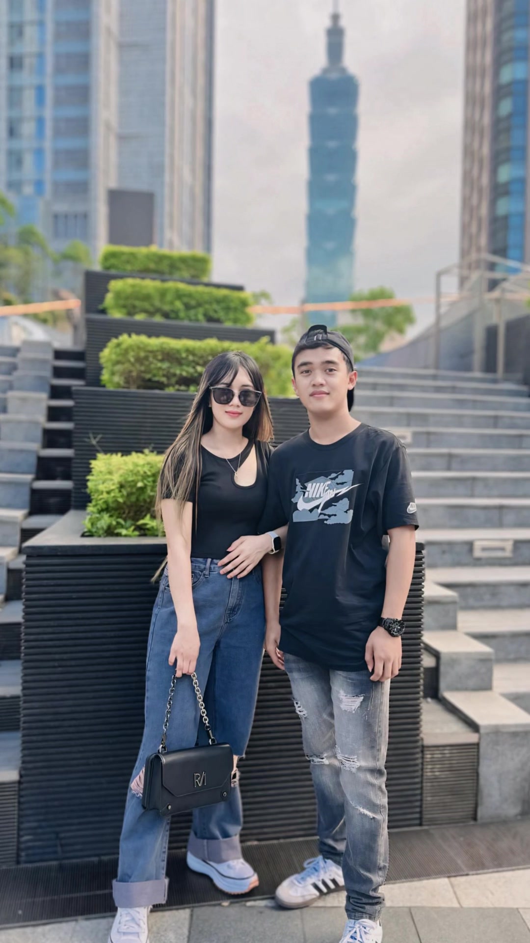 @莱尼🐻🇮🇩🇹🇼