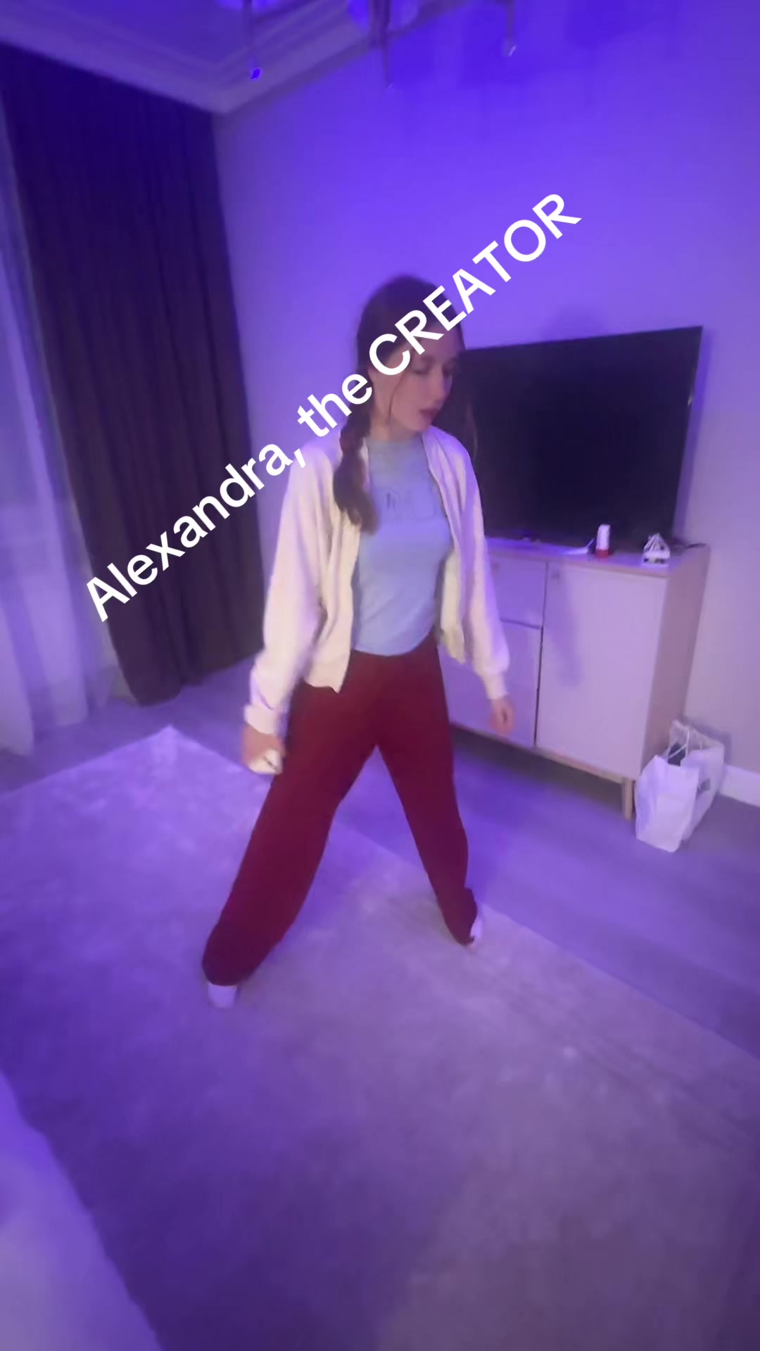 @alexxxandra