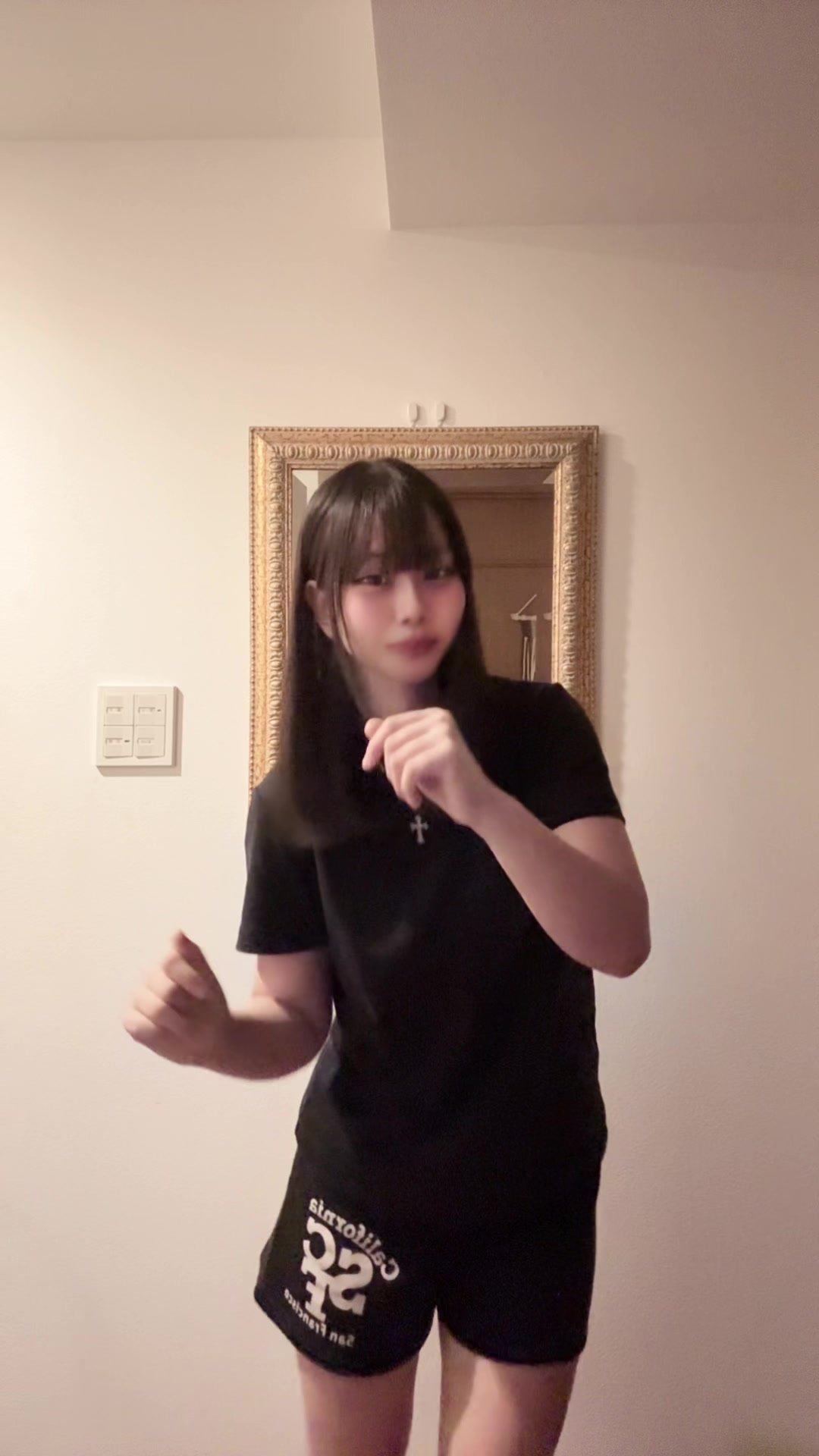 @あぁね♛︎