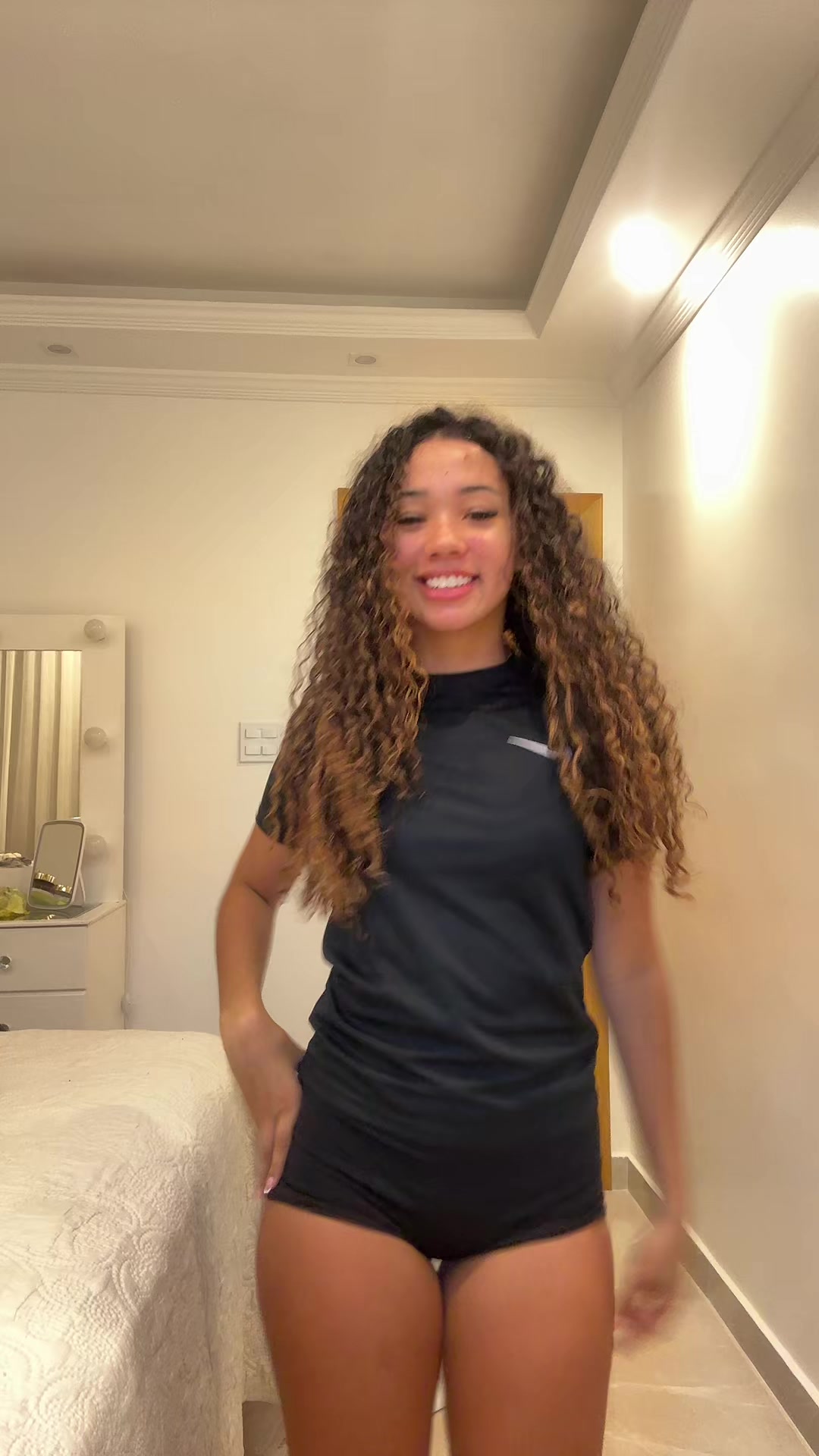 @Ana