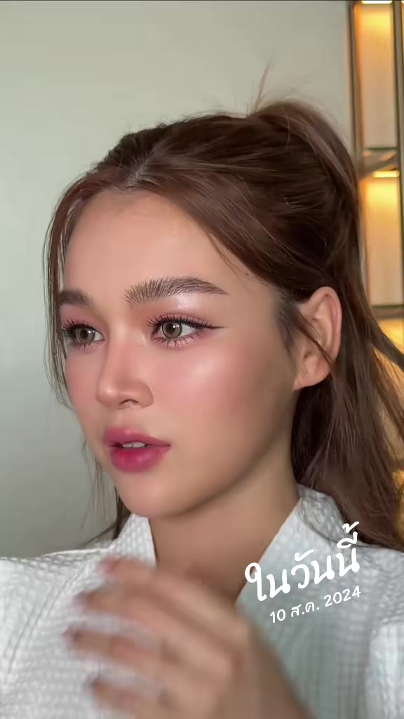 @Komthip Makeup