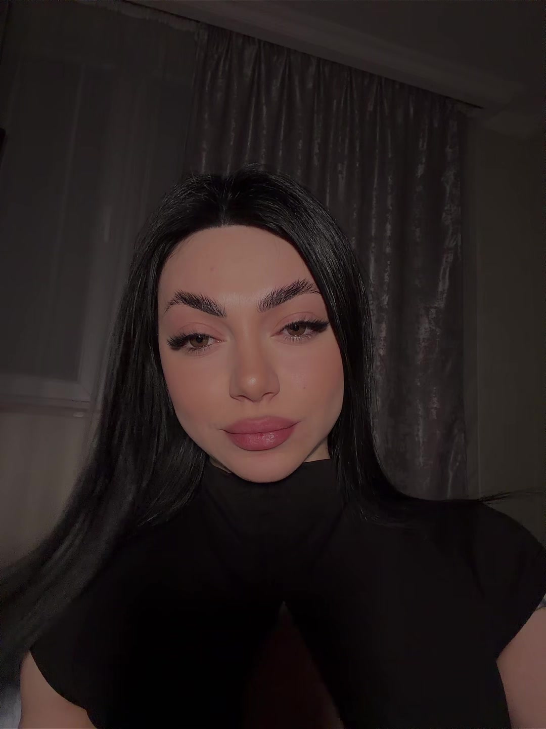 @_Angel&aacute;_