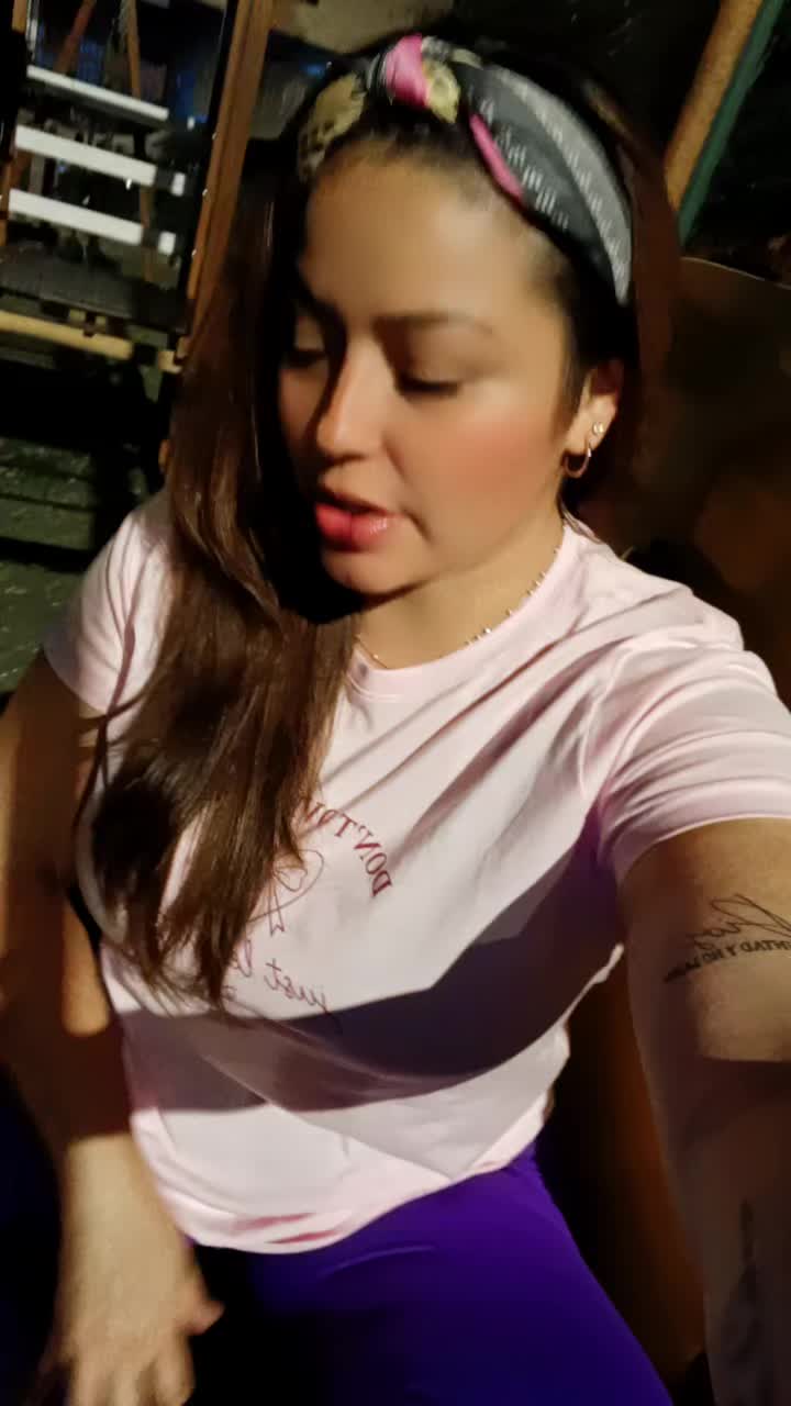 @ANILU🥰