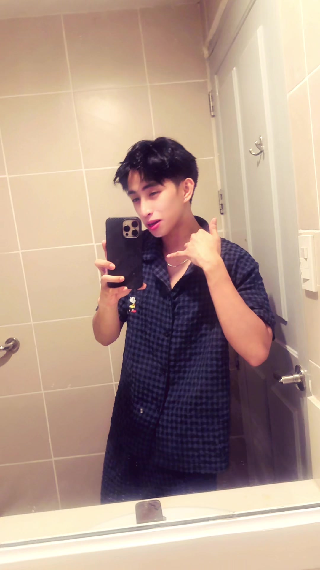@Zayden_