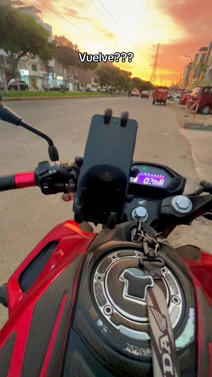 @D A N I E L 🏍️