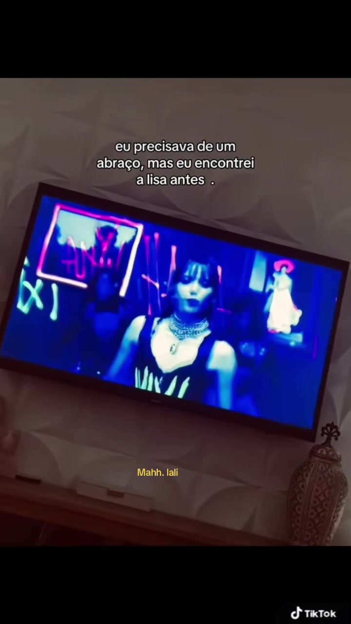 @_lovers.lisaa