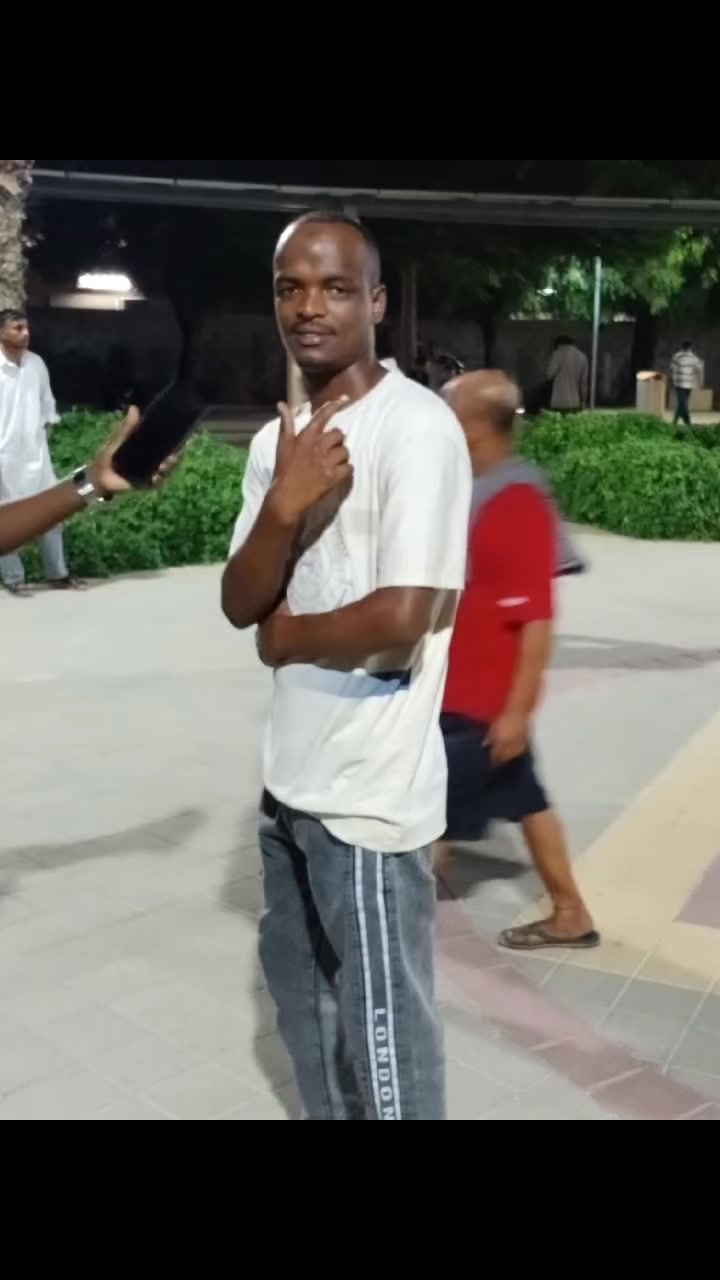 @fíŕříí ķíñĝ 🇦🇪🇺🇲