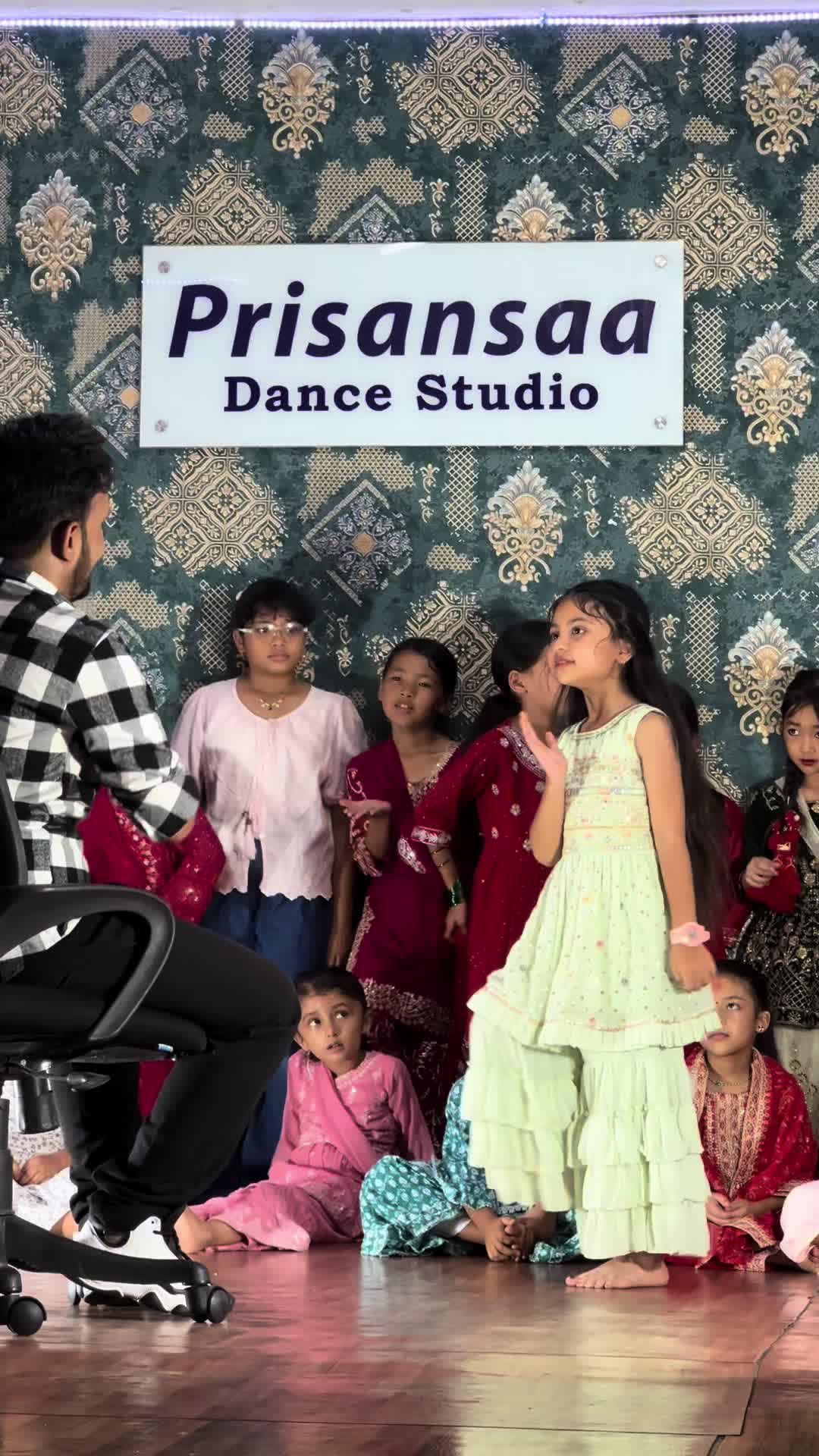 @prisansaa dance studio