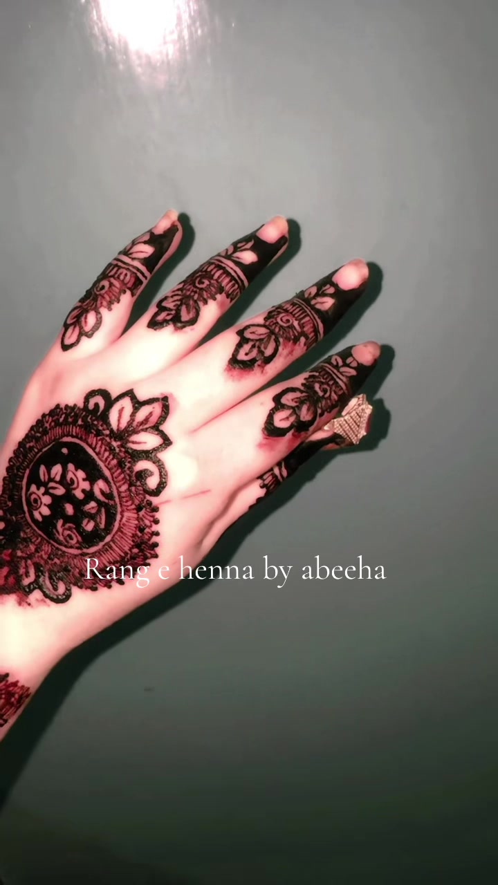 @Rang e henna by Abeeha🌸