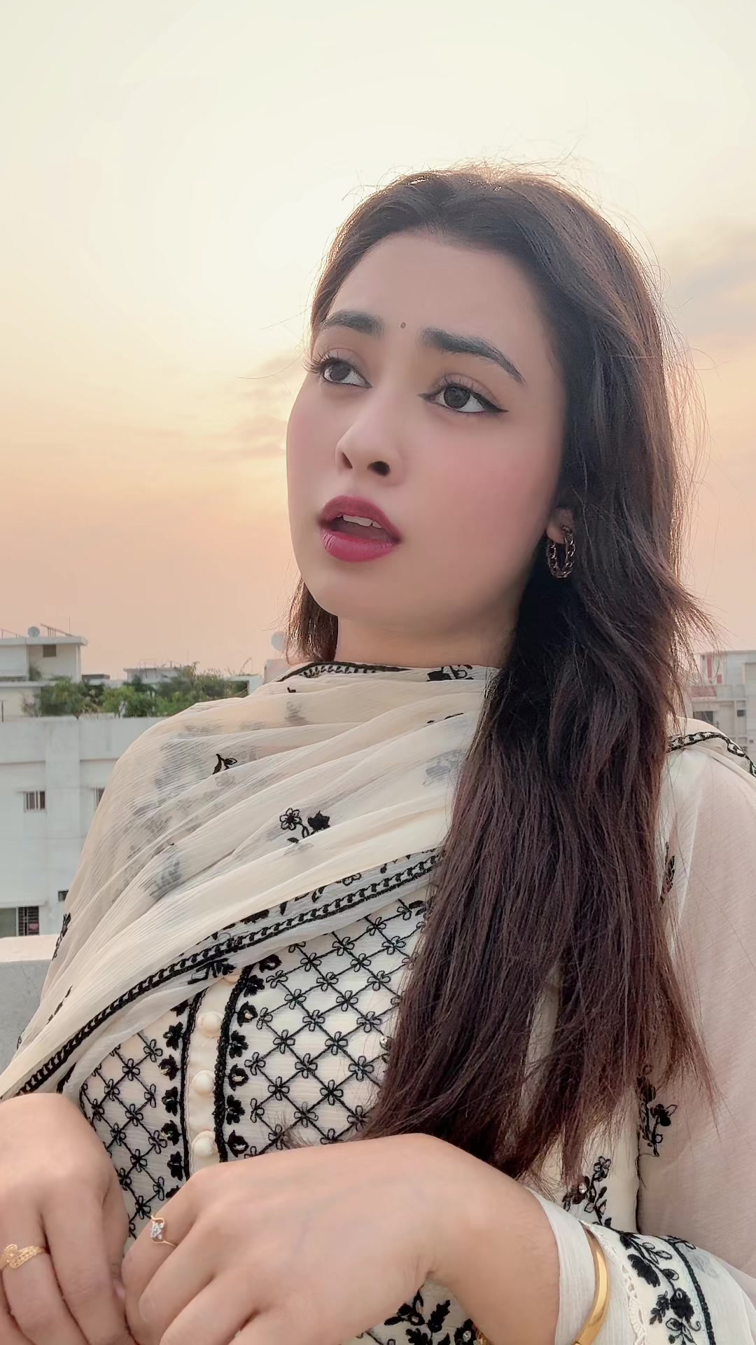 @✨RîYA💐