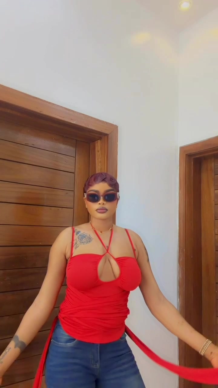 @QUEEN 👸 DAMMY😍🌹
