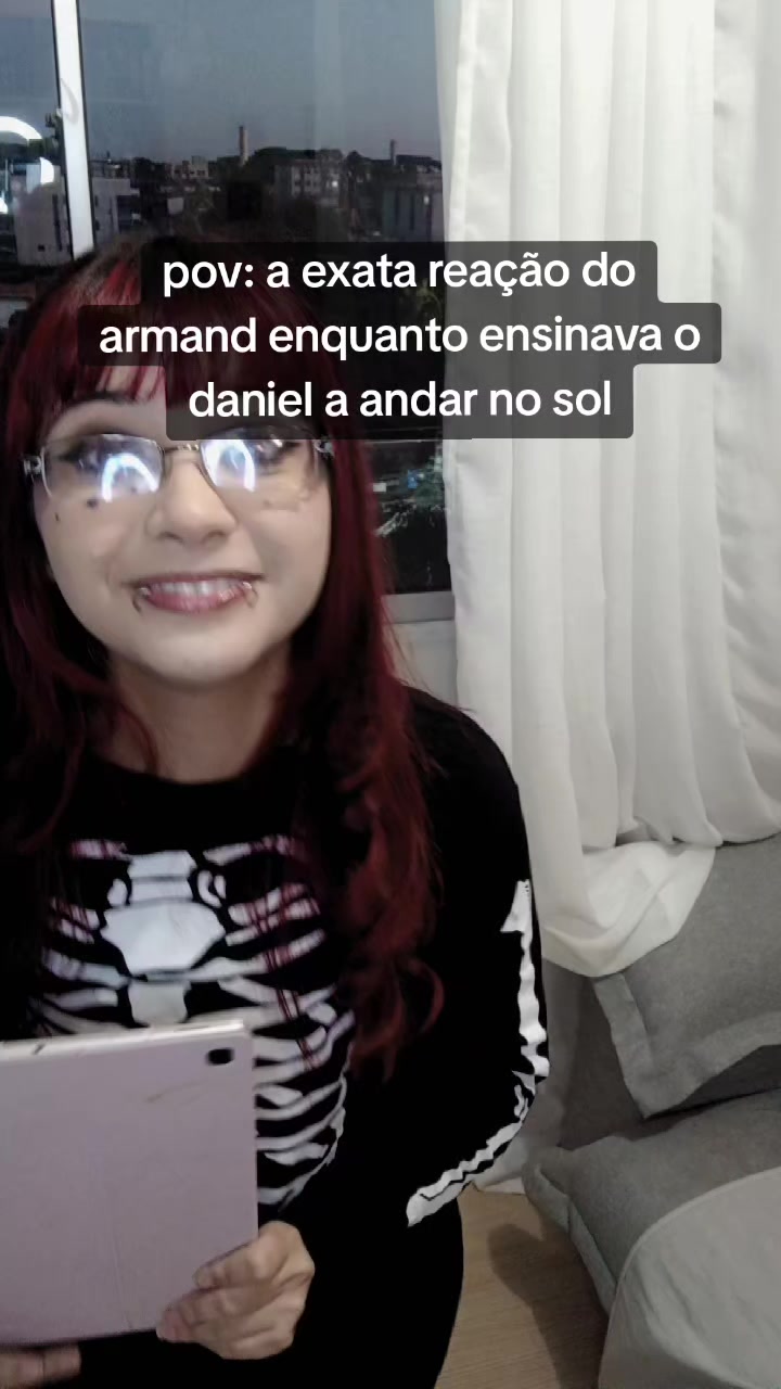 @bebel ☭ | coven da claudia