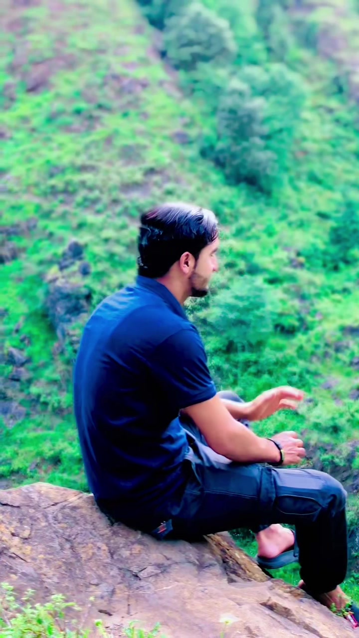 @Mr_ Zeeshan077
