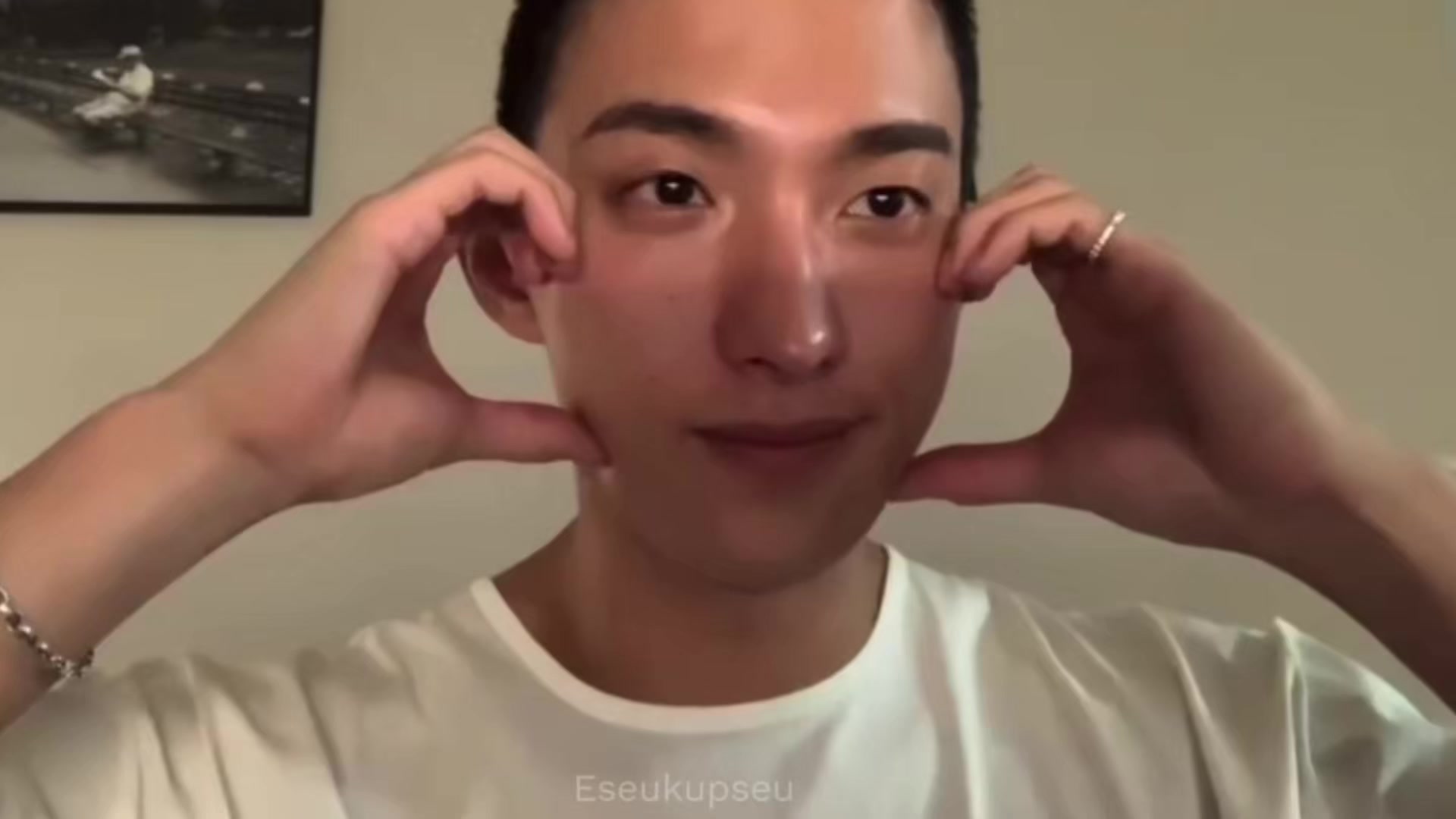 @`°♡EseuKupseu~