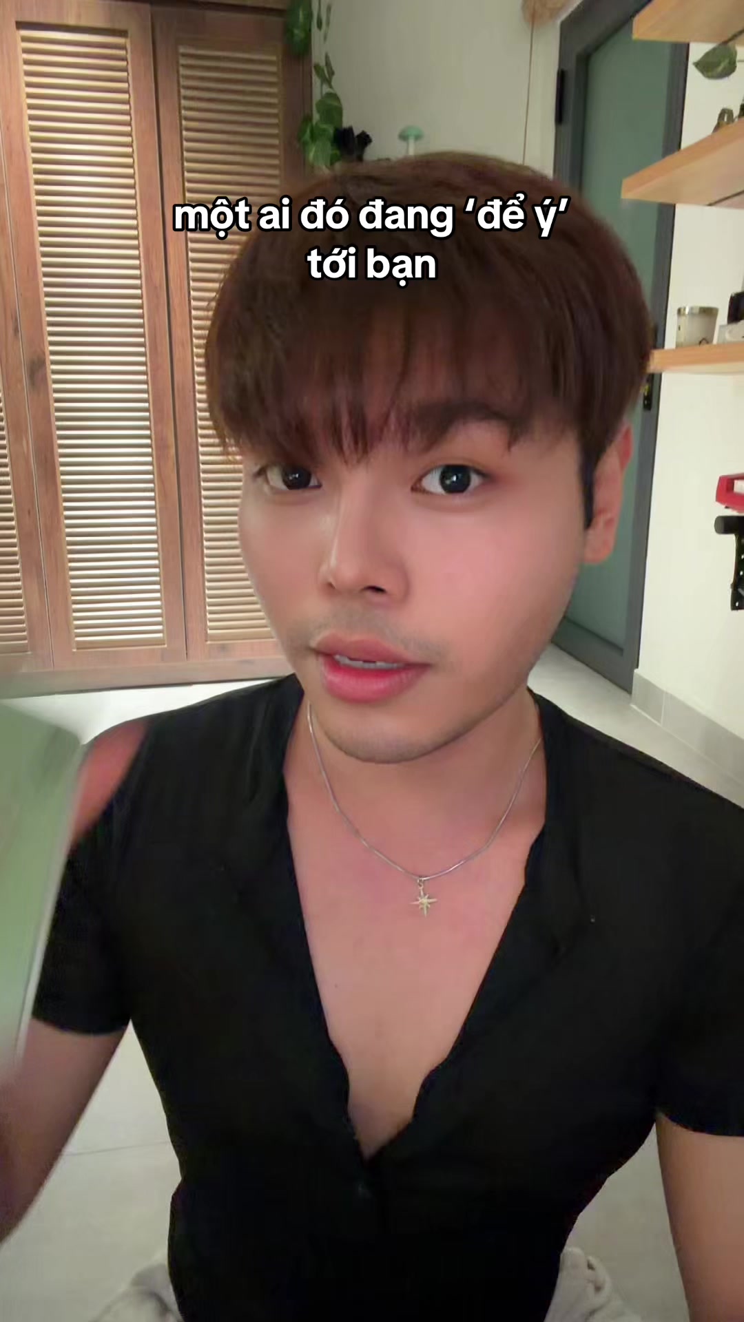 @Một chiếc &ocirc;m nhỏ ch&iacute;u