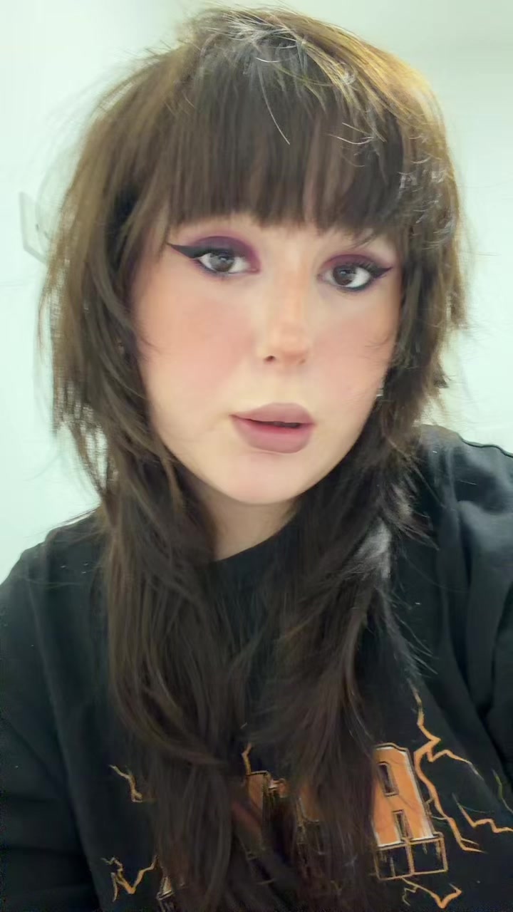 @лизазинаа
