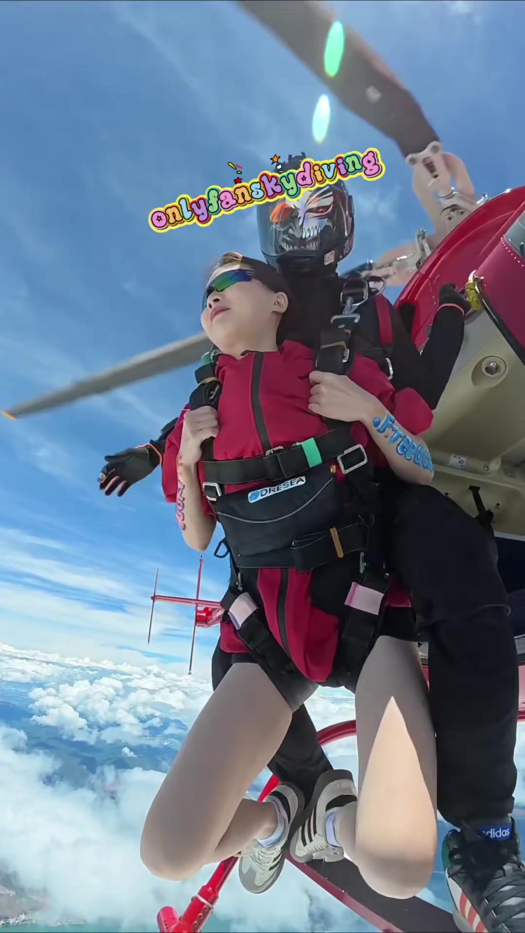 @onlyfanskydiving