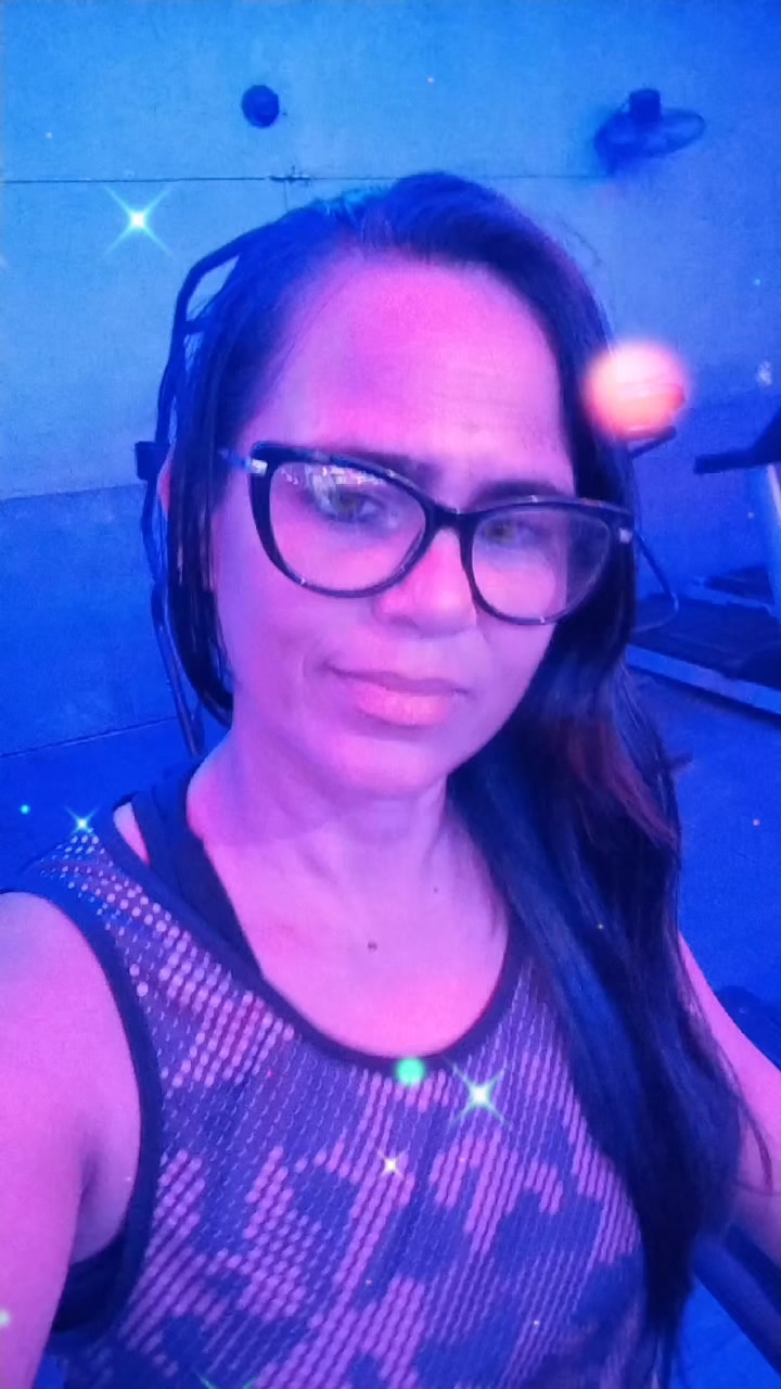 @Ver&ocirc;nica