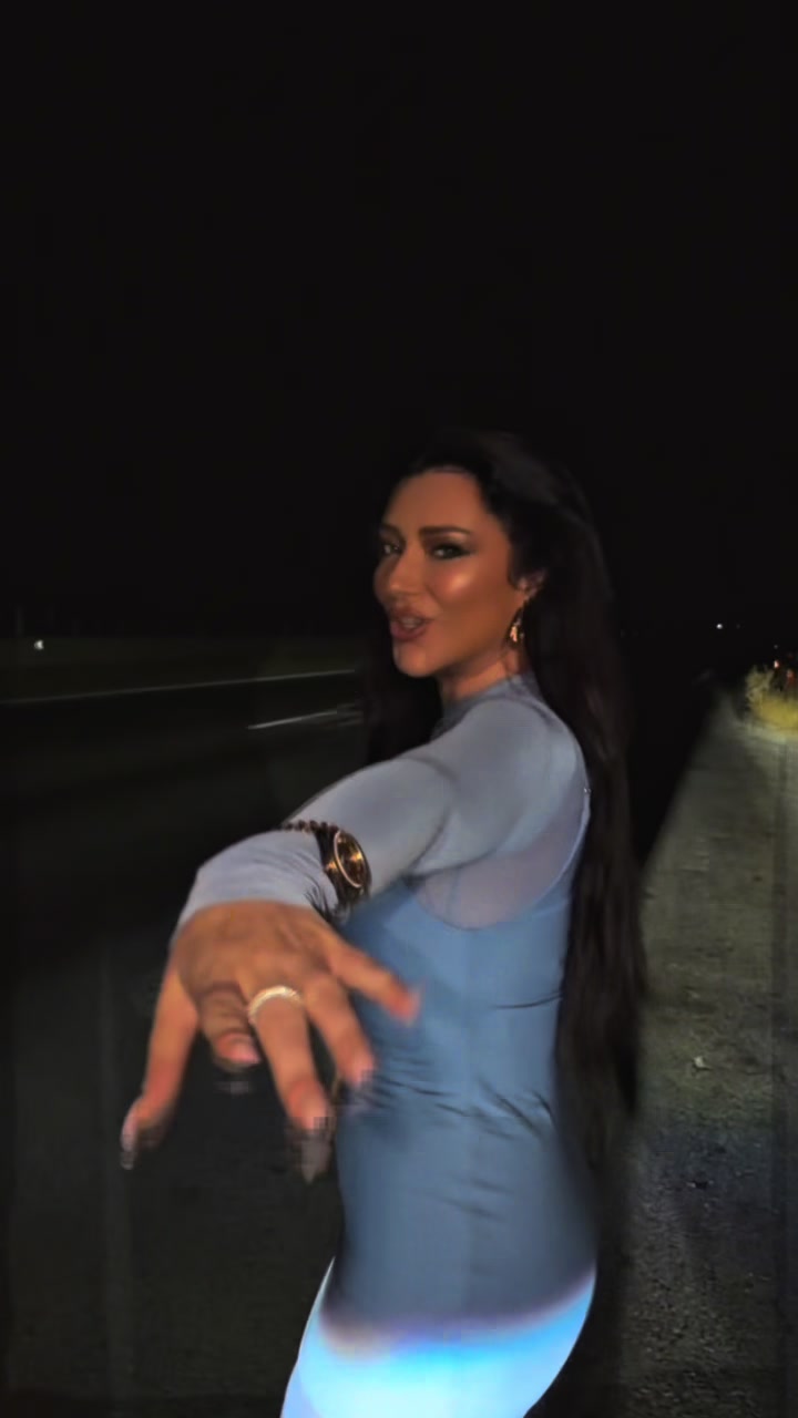 @Ronela Hajati