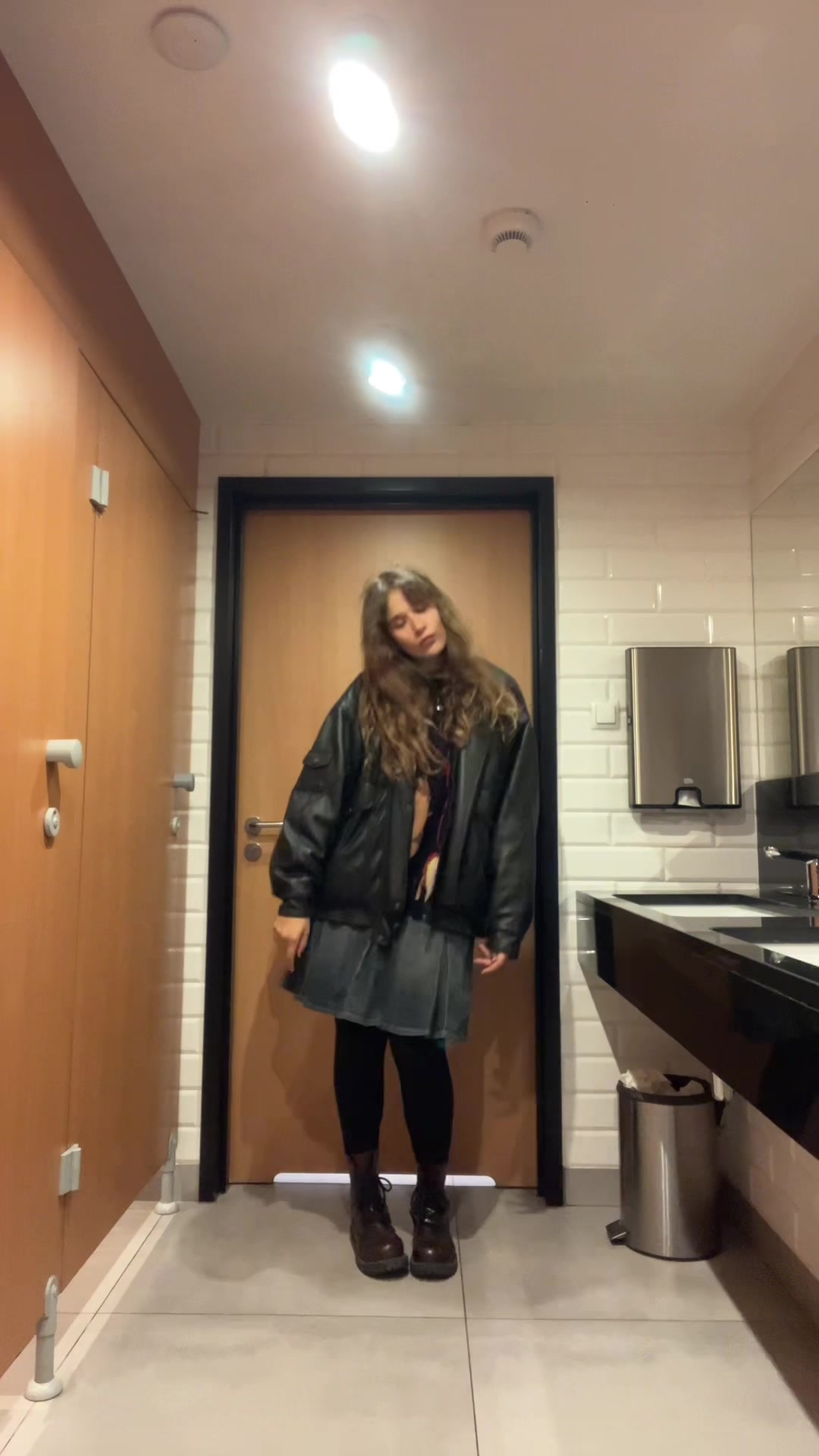 @l0nelym00n