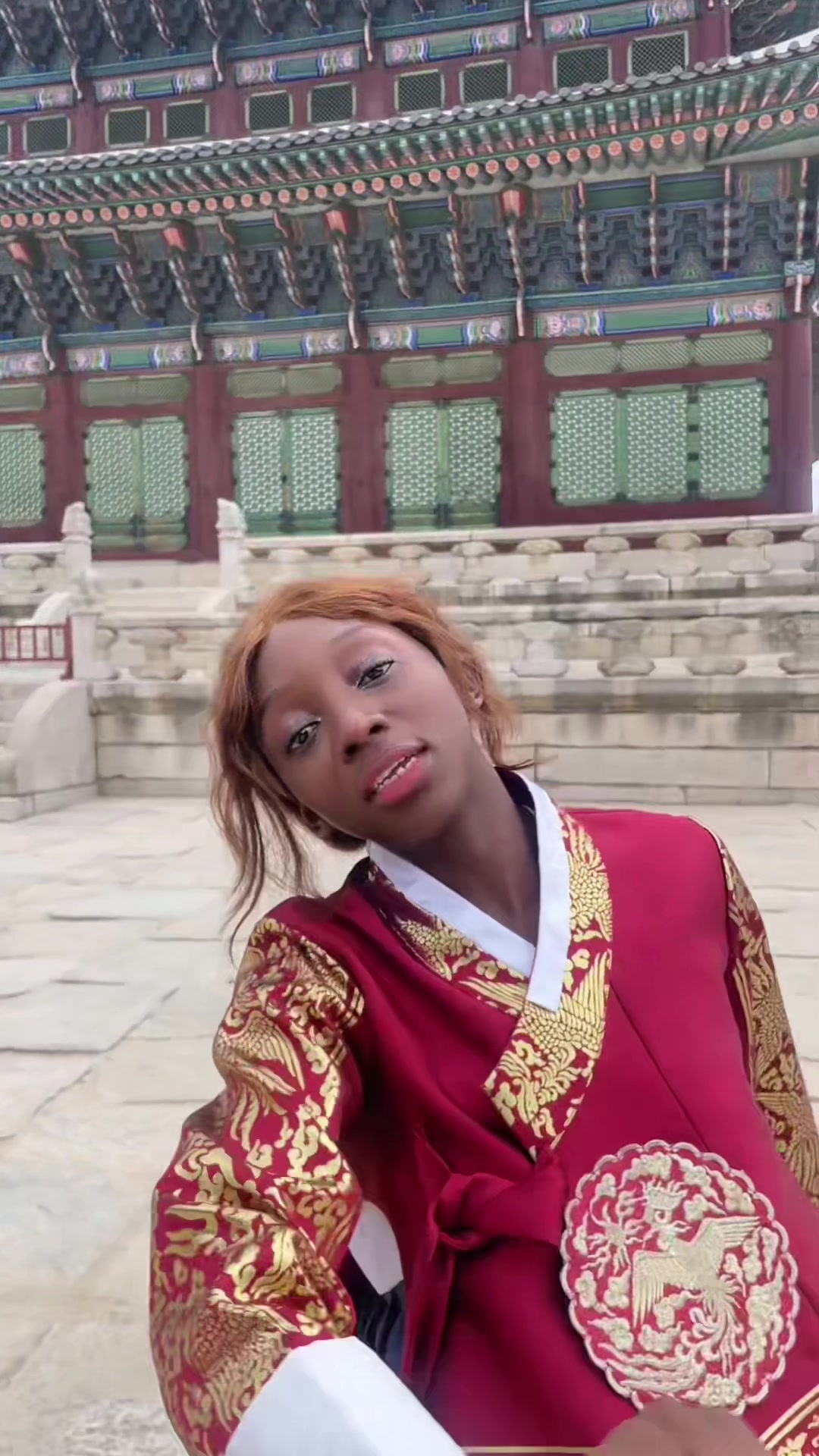 @ÉMILIE MIKOUATA 🦋🇬🇦🇰🇷